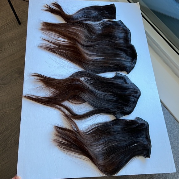 Ombré Brazilian hair extensions - Picture 3 of 5